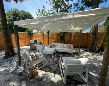 829 Macy Street - Photo Thumbnail 16