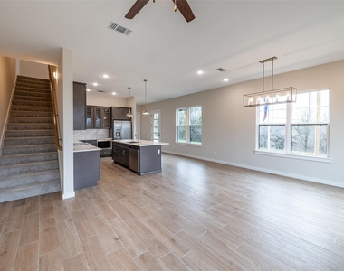 110 Clark Lane - Photo Thumbnail 6