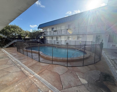 37 Sw 14th Street - Photo Thumbnail 15