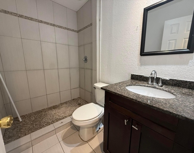37 Sw 14th Street - Photo Thumbnail 18