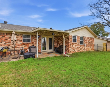 1813 Arkansas Street - Photo Thumbnail 21