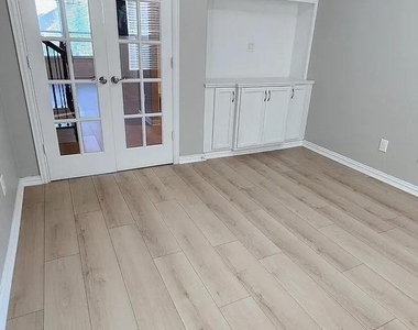 2713 Red Sage Road - Photo Thumbnail 25