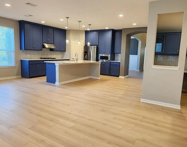 2713 Red Sage Road - Photo Thumbnail 6