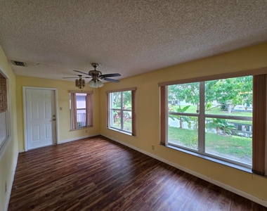 7195 Nw 9th Court - Photo Thumbnail 21