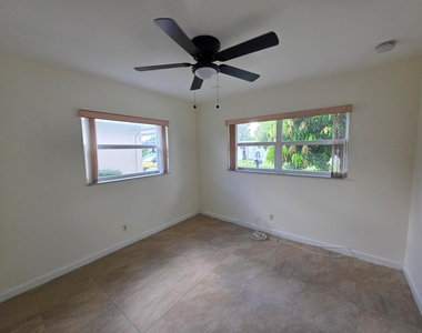 7195 Nw 9th Court - Photo Thumbnail 17