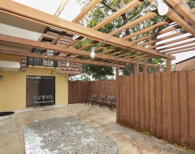 2815 28th Lane - Photo Thumbnail 4