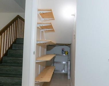 2815 28th Lane - Photo Thumbnail 7