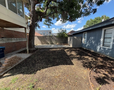 2565 Shirley Avenue - Photo Thumbnail 30