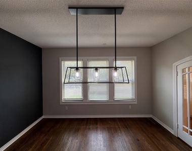 2565 Shirley Avenue - Photo Thumbnail 5