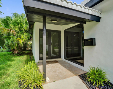 1250 Sw 4th Street - Photo Thumbnail 5