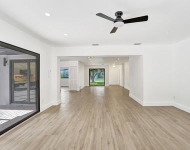1250 Sw 4th Street - Photo Thumbnail 14