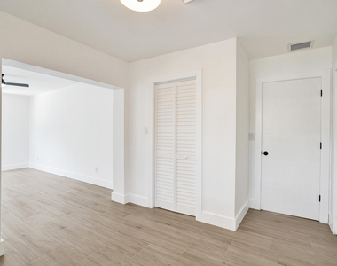 1250 Sw 4th Street - Photo Thumbnail 36