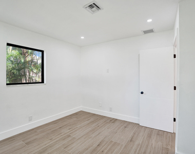1250 Sw 4th Street - Photo Thumbnail 31