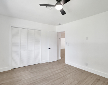 1250 Sw 4th Street - Photo Thumbnail 27