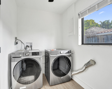 1250 Sw 4th Street - Photo Thumbnail 25