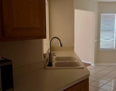 1511 Sunflower Lane - Photo Thumbnail 1