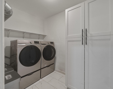 801 Ne 19th Terrace - Photo Thumbnail 24
