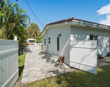 801 Ne 19th Terrace - Photo Thumbnail 31