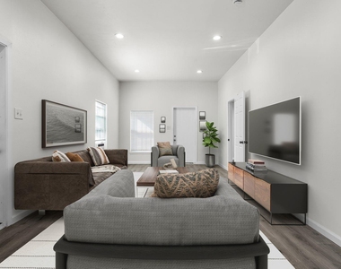 2406 Ross Avenue - Photo Thumbnail 8