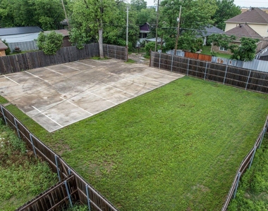 2406 Ross Avenue - Photo Thumbnail 12