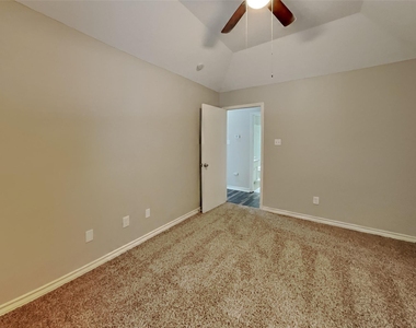 3403 Boyd Trail - Photo Thumbnail 11