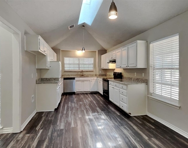 3403 Boyd Trail - Photo Thumbnail 3