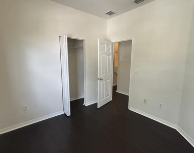9080 Preston Place - Photo Thumbnail 16