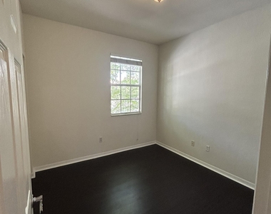 9080 Preston Place - Photo Thumbnail 20