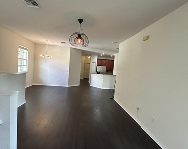 9080 Preston Place - Photo Thumbnail 4