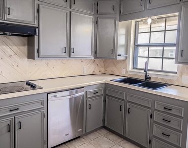 1333 Friars Street - Photo Thumbnail 14