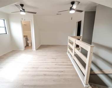 1333 Friars Street - Photo Thumbnail 29