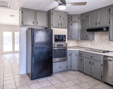 1333 Friars Street - Photo Thumbnail 11