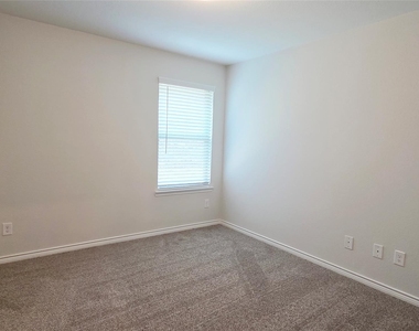 266 Canyon Crest Way - Photo Thumbnail 6