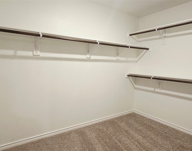 266 Canyon Crest Way - Photo Thumbnail 16