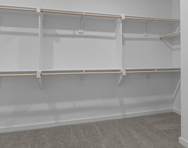 8536 Big Apple Drive - Photo Thumbnail 9