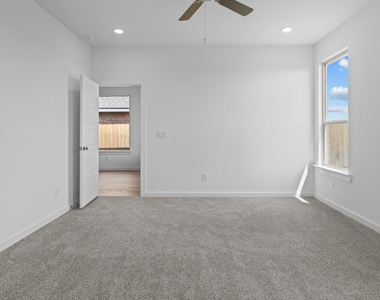 8536 Big Apple Drive - Photo Thumbnail 13