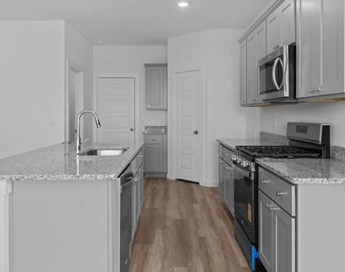 8536 Big Apple Drive - Photo Thumbnail 3
