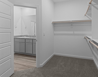 8536 Big Apple Drive - Photo Thumbnail 10
