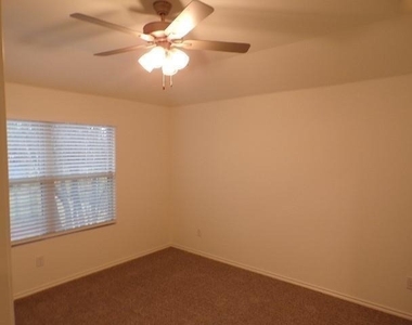 709 S 5th Street - Photo Thumbnail 14