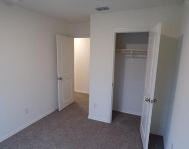 709 S 5th Street - Photo Thumbnail 28
