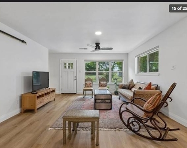1212 W Murphy Road - Photo Thumbnail 17
