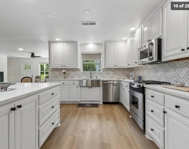 1212 W Murphy Road - Photo Thumbnail 1