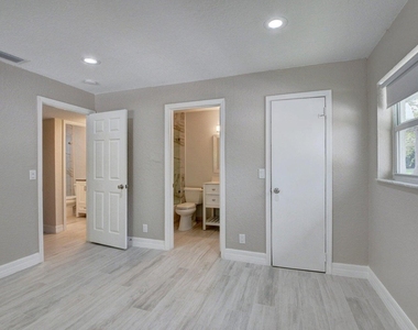 398 W Camino Real - Photo Thumbnail 6