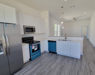 3336 Noor Street - Photo Thumbnail 5