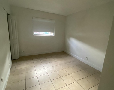 8185 Nw 7th Street - Photo Thumbnail 12