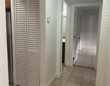 8185 Nw 7th Street - Photo Thumbnail 7