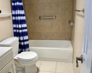 2190 Se 5th Street - Photo Thumbnail 7