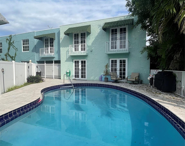 2708 Ne 14th Street Causeway - Photo Thumbnail 6