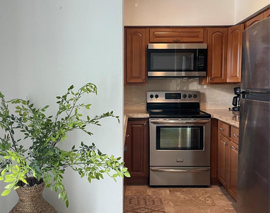 2708 Ne 14th Street Causeway - Photo Thumbnail 11