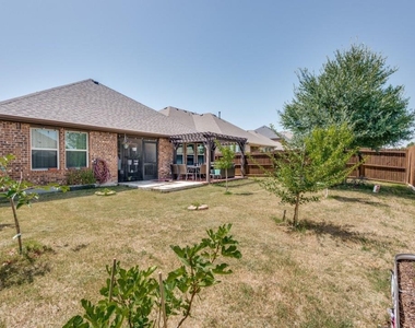 2920 Brazos Drive - Photo Thumbnail 24